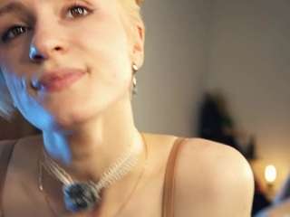ElenoraMowatt live cam preview