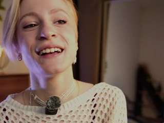 ElenoraMowatt live cam preview