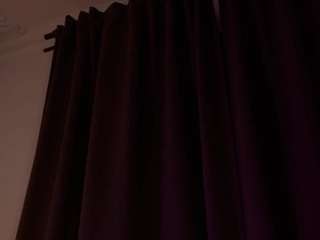 ElenoraMowatt live cam preview