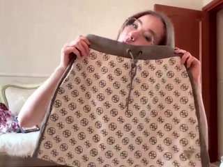 ElsaKisamore live webcam show
