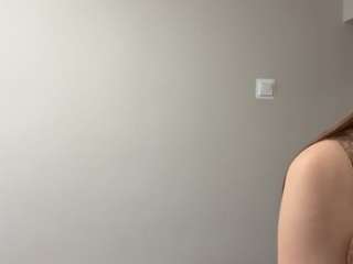 elsakisamore private show