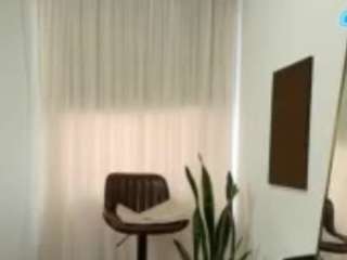 EvaFinas live cam preview