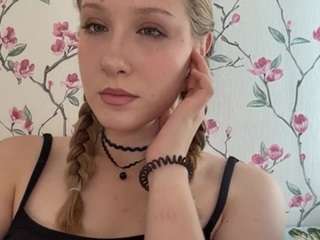 melainetosh live webcam show