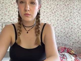 melainetosh live webcam show