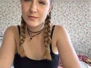 melainetosh live webcam show