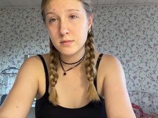 melainetosh live webcam show