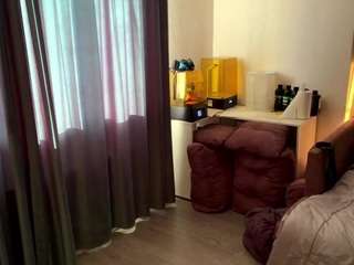 Alina live webcam show