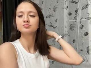 yajairahazelbush Sex Cam Show