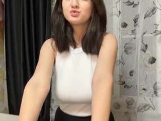 yajairahazelbush Sex Cam Show