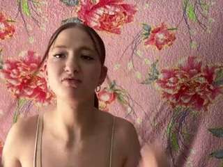 yajairahazelbush live webcam show
