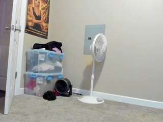 AmethystFoxx live cam preview