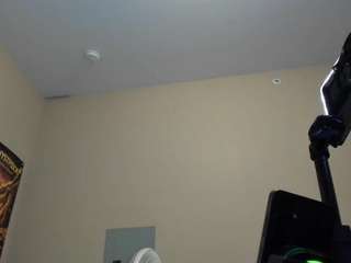 AmethystFoxx live cam preview