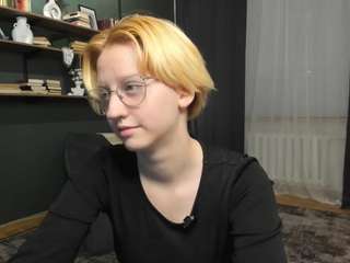 Live cam show with AnnitaShadd