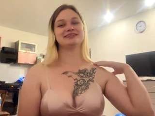 carynuxoll Sex Cam Show