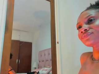 kamiiarias live webcam show