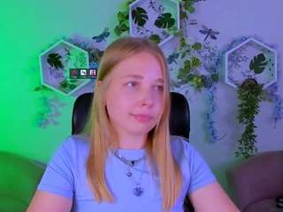 olivia-kit live webcam show