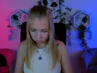olivia-kit live webcam show