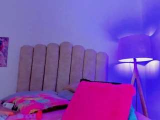 yensy-hott live cam preview