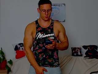 ZeinMiracles live webcam show