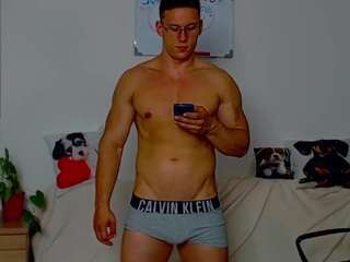 ZeinMiracles live webcam show