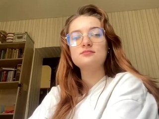carlinebyler live webcam show