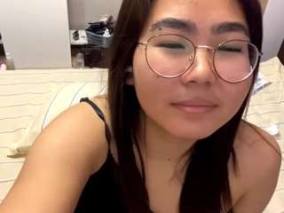 le modèle clarinefranzoni est en webcam porno dans un show sur le site camsoda, il possède les tags suivants: ahegao,sexy,anal,natural,no drinking,no smoking,orgasm,pov,public,sex toys,skinny,handjob,squirter,strip,striptease,tease,teen 18,twerk,wet,young adult