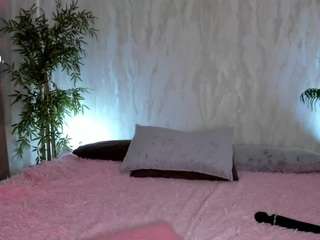 Eva-luxx live cam preview