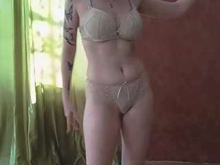 lyndsaydazzi