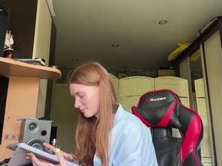 nicollekoth