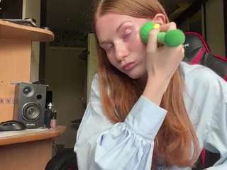 nicollekoth