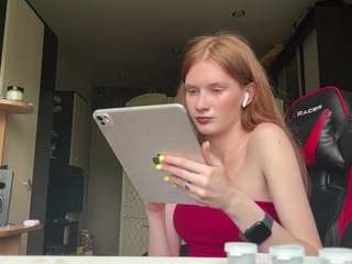 nicollekoth