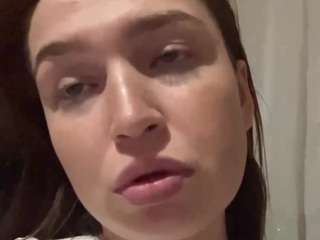 ShellieBuja live cam preview