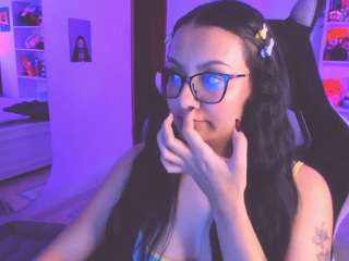 Live cam show with soylili