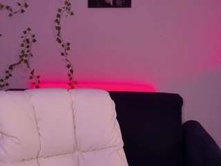 Lorenziaa live cam preview