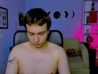 alex-mid1 live webcam show