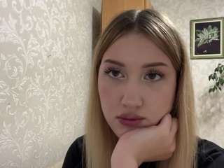 Mia live webcam show