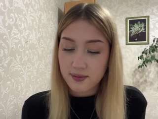 Mia live webcam show
