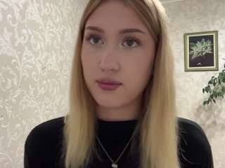 Mia live webcam show