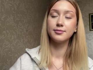 le modèle chungenous est en webcam porno dans un show sur le site camsoda, il possède les tags suivants: amateur,orgasm,anal,genital piercings,handjob,lingerie,naked,natural,no drinking,no smoking,pussy,fingers,sexy,shaved pussy,skinny,spank,squirter,strip,striptease,tease
