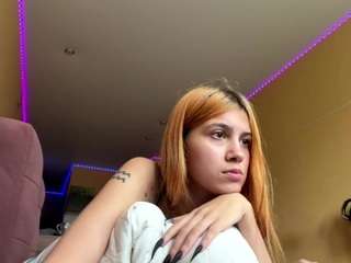 Lina live webcam show