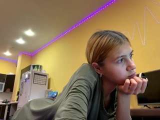 Lina live webcam show