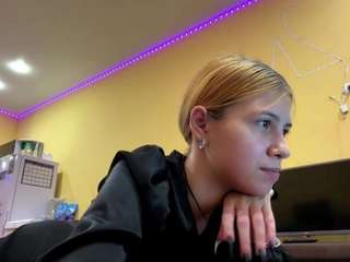 Lina live webcam show