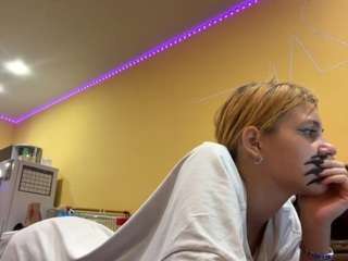 Lina live webcam show