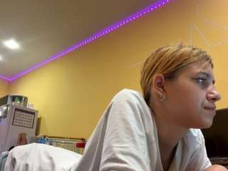 Lina live webcam show