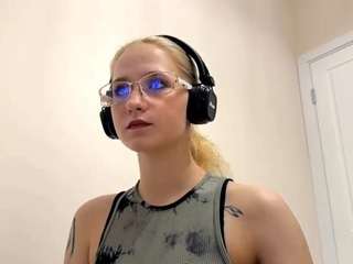 Live cam show with Rachel