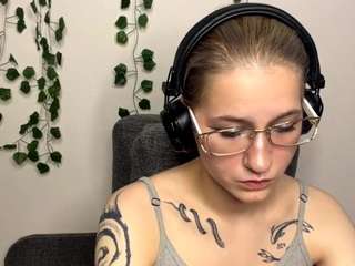 emabraatz live webcam show