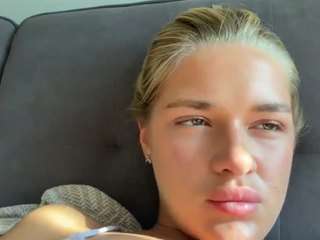 KyleBeatty live webcam show