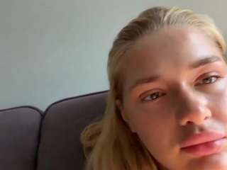 KyleBeatty live webcam show