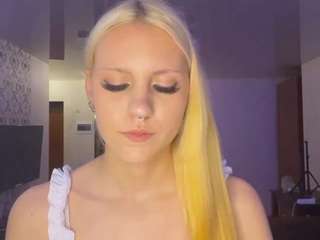 MedaSchur live webcam show