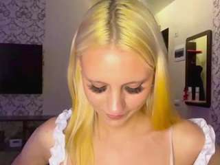 MedaSchur live webcam show
